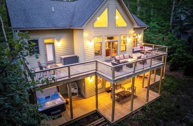 Spacious and Updated Home in Wintergreen