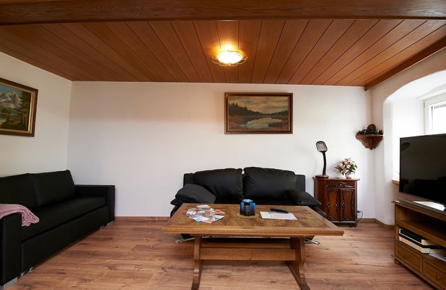 Spacious apartment in the old town, 90 sqm, 1st sep. Bedroom