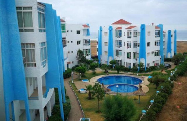Spacious Apartment in Asilah with Pool and Garden