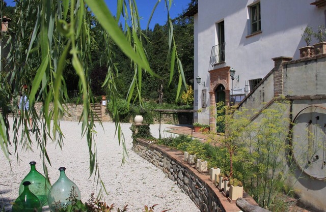 Spacious Apartment in lovingly restored Countryhouse