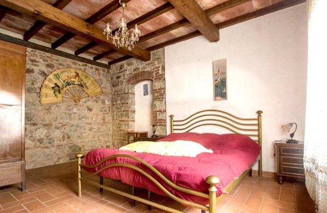 Spacious Apartment in Massa Marittima with Shared Pool