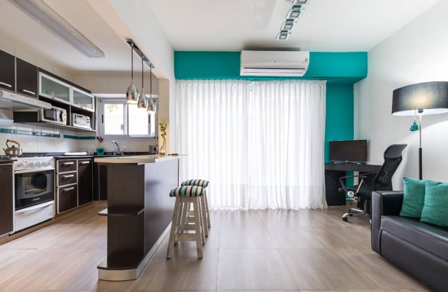 Apt espacioso c/ patio en lujosa y segura Recoleta