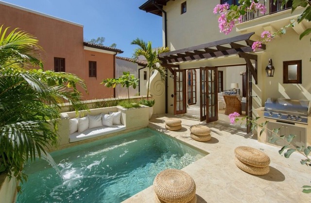 Casa Mar y Sol 7 BR Beach Town Home