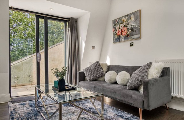 Nuevo y lujoso apartamento de 2 dormitorios cerca del tenis de Wimbledon
