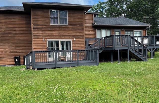 Spacious Bethel House