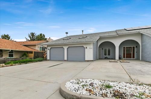 Spacious Boise Retreat - 3BR Bright Home