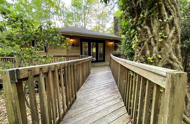 Spacious Brevard Cabin w/ Views & Pool/Golf/Lake