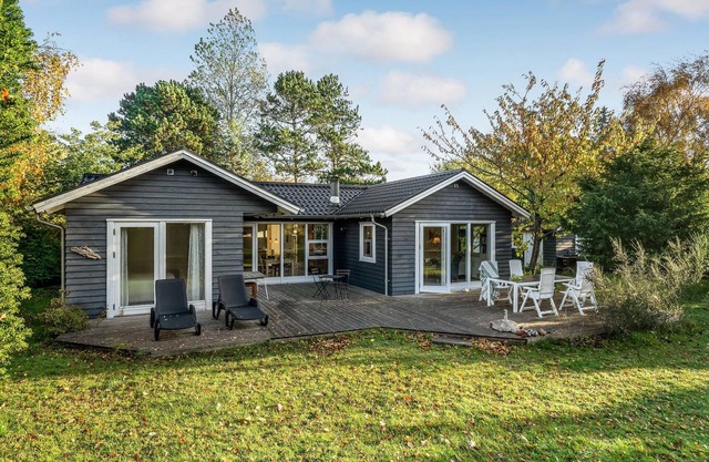 Alojamiento de 4 habitaciones en Sjællands Odde