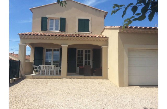Spacious, bright village house close to tourist attractions