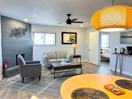 Spacious Budget 1br Near Will Rogers Garden #41b