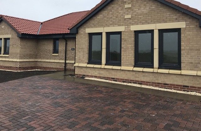 Spacious Bungalow With Country Views