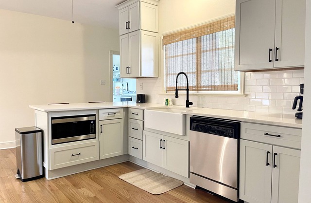 Spacious bungalow within walking distance to downtown Covington!