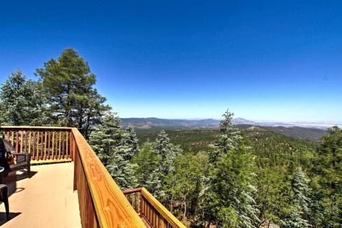 Spacious Cabin with Deck, Mountain Views, Fire Pit!