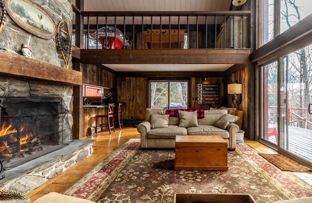 Spacious Chalet W/ Endless Entertainment THE BARN