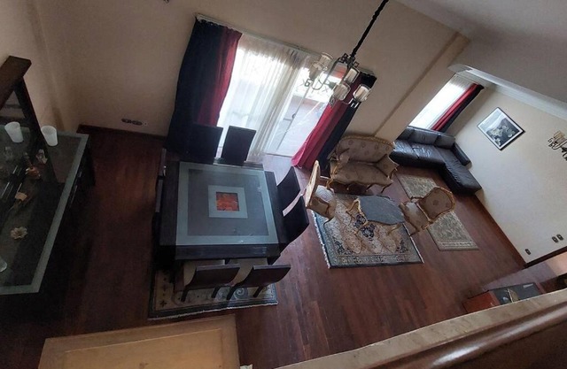 Spacious cheerful apartment