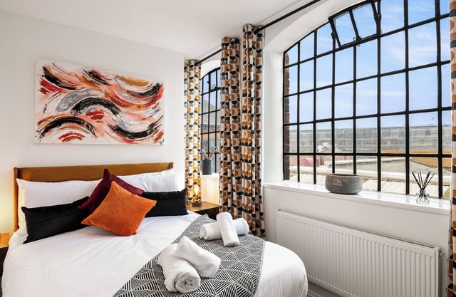 Spacious City Apartment in Birmingham