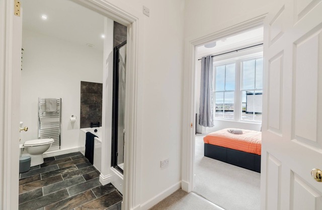 Spacious city center apartment