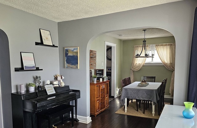Spacious city home- newly renovated