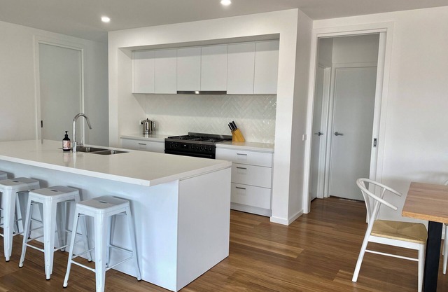 Spacious coastal 5-bedroom family home.