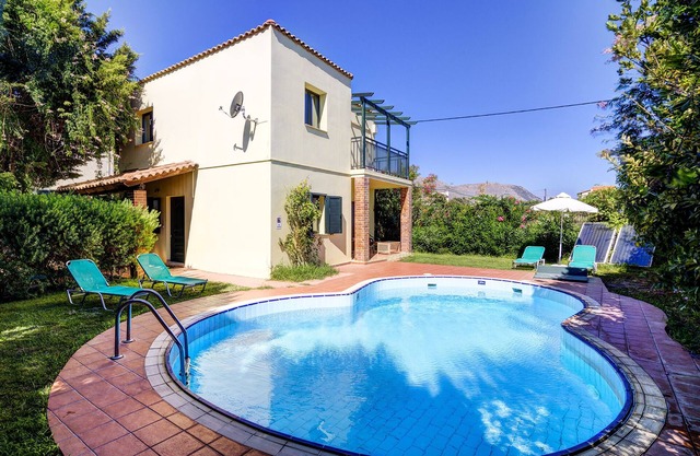 Villa espaciosa y confortable en estilo tradicional