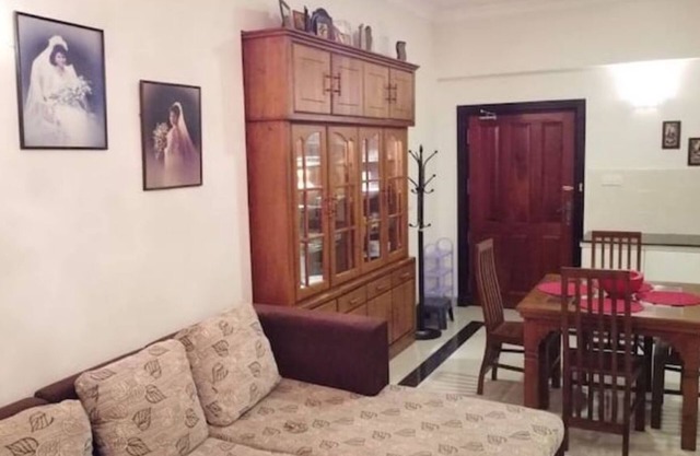 Spacious Condo sleeps 5 near Galle Road Colombo