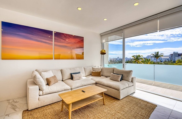 Spacious condo with private washer/dryer, city views, and shared pool