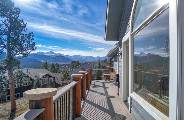 Spacious condo with two living rooms, large balcony, and views of RMNP!