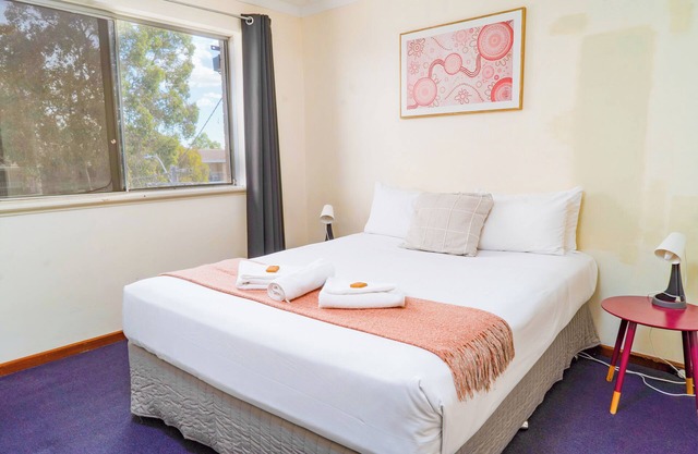 Spacious & Cosy Self-Contained Apartment