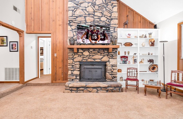 Spacious | Country | Escape
