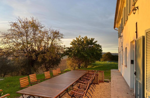 Spacious country house with pool near the sea!