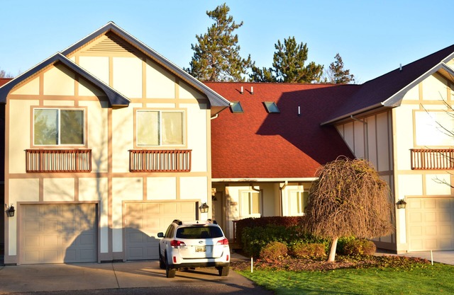 Spacious, cozy, and family-friendly home in ski & golf resort in North Michigan