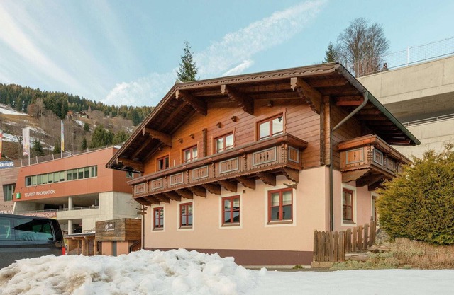 Amplio chalet independiente en Dienten/Salzburgerland cerca de las pistas