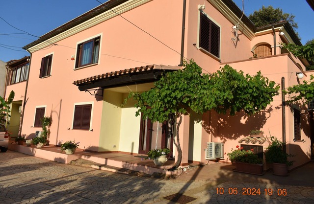 espaciosa casa unifamiliar, ideal para vacaciones en san pantaleo