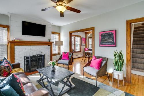 Spacious Detroit Lakes Home Walk to Downtown!