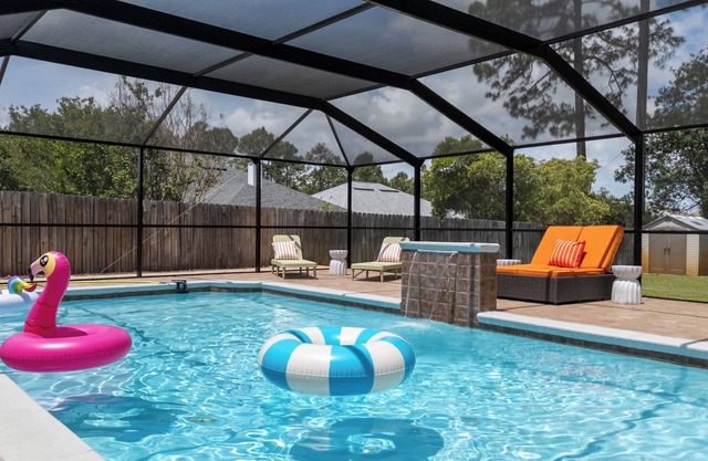 Spacious, Family-Friendly 5 Bedroom Home with Salt Water Pool