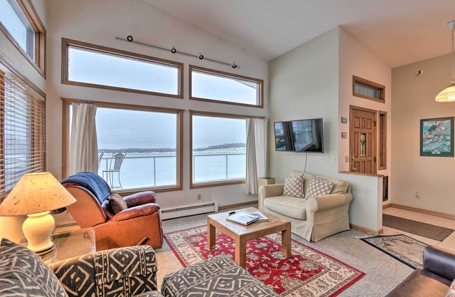 Spacious Family Home w/ Deck + Million-Dollar View