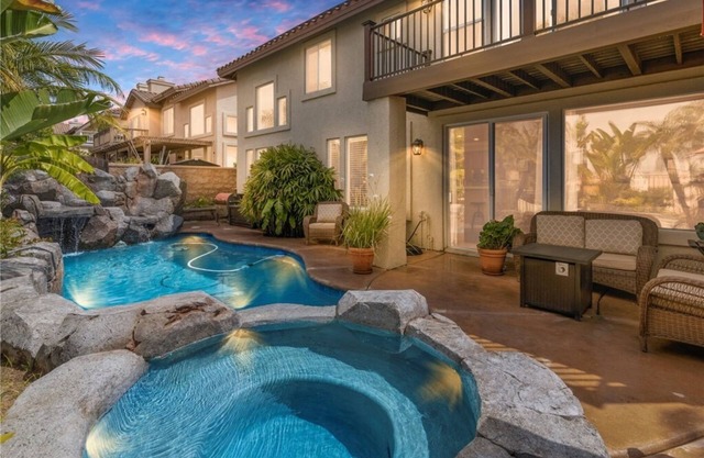Spacious Family Oasis with Modern Amenities, Pool, BBQ, and Fire Pit