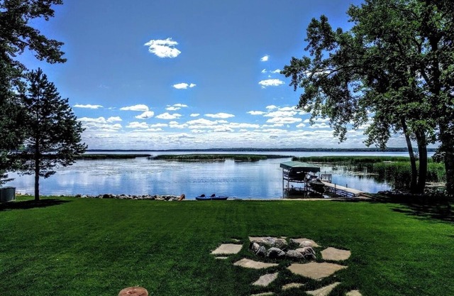 Spacious & Fun Lakefront Gem: Games - Views - Deck
