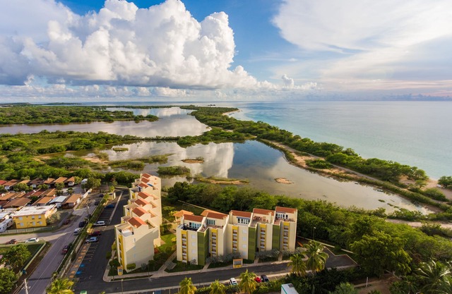Vistamar @ Combate, apartamento con jardín, Wi-Fi, con aire acondicionado, a pie de playa