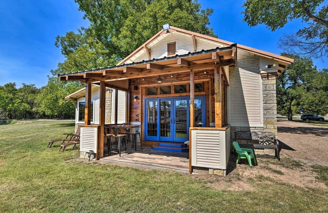 Spacious Glen Rose Home on Paluxy Riverfront