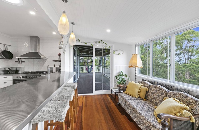 Spacious Hinterland Family Escape near Montville