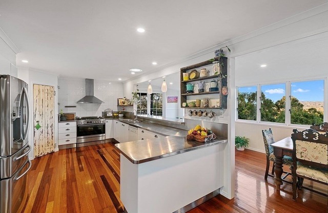 Spacious Hinterland Property Events near Montville sleeps 28
