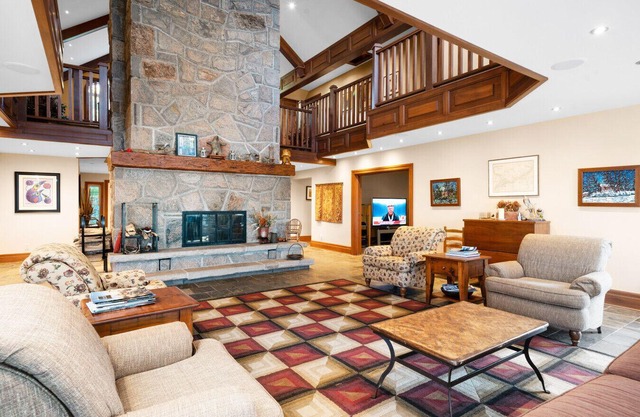 Spacious holiday home on Lake Muskoka