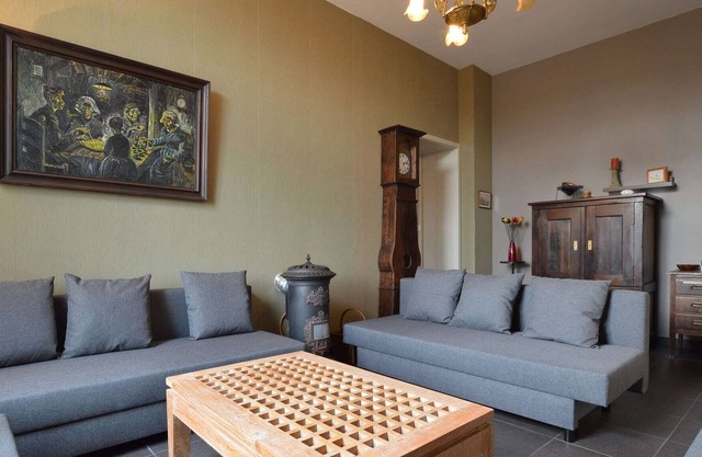 Espaciosa casa de vacaciones en Voeren con un amplio jardín