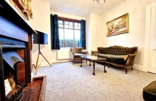Spacious home in a stunning location. 4 Bedrooms