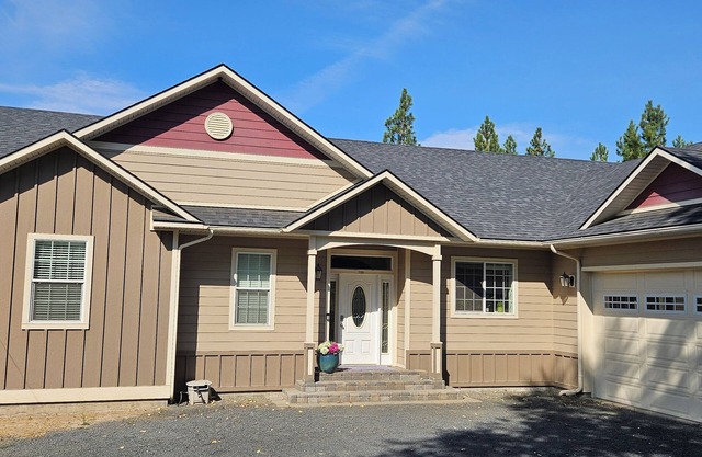 Spacious Home in Troy, ID