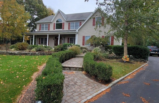Spacious home near Aquarium & heart of wine country Shopping & close to Hamptons