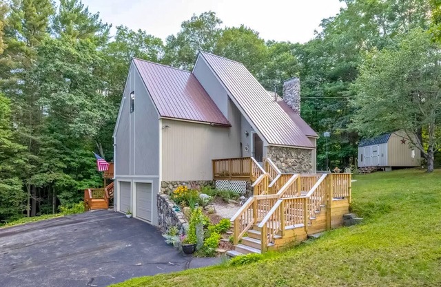 Spacious home near outdoor rec with deck, grill, games, smart TVs, AC, & W/D