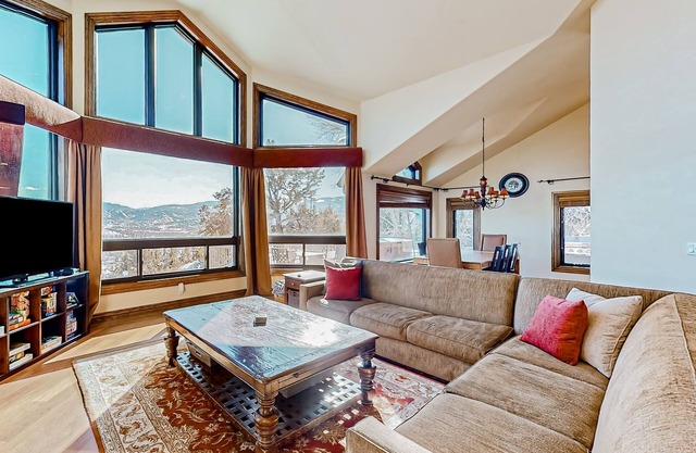 Spacious home near outdoor rec with hot tub, pool table, & chef's kitchen
