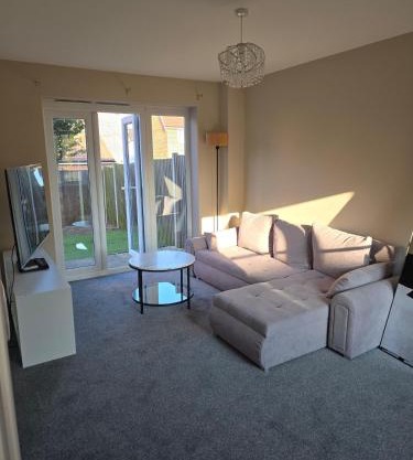 Spacious & Homely Colchester Stay-Great Location